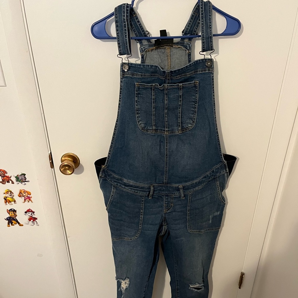 Maternity overalls